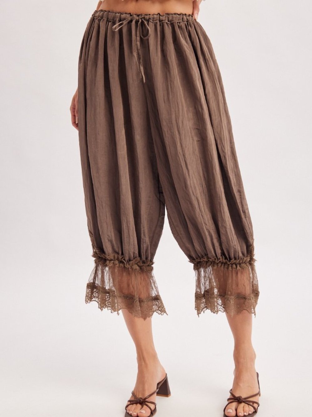 256 | Chocolate Brown Lace Trim Bloomer Pants